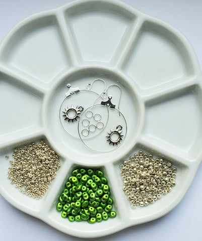 AEK-001 Astra Earrings Kit - Green & silver