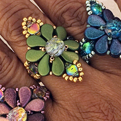 CCB07-30/26601 Backlit petroleum - 25 beads