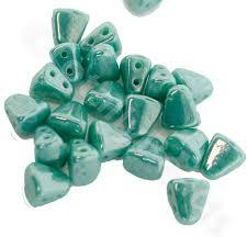 NB65-L6313 Opaque turquoise luster - 50 beads
