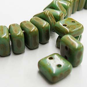 CHX06-63120/86800  Opaque turquoise green Picasso - 25 beads