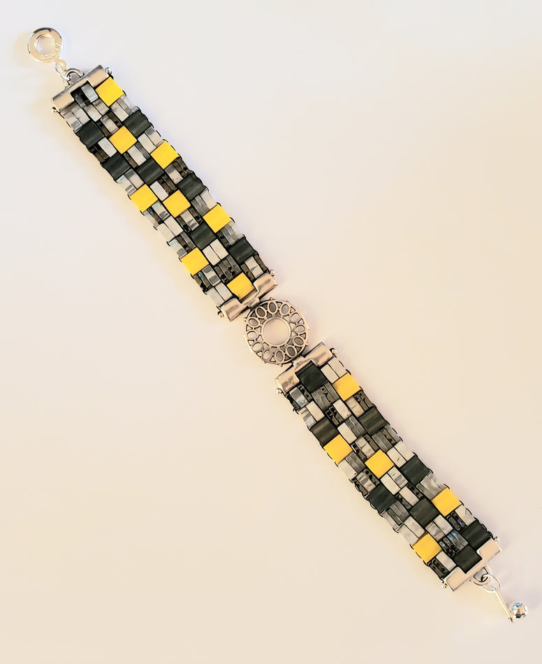 MDBK-005 Pantone 2021 - Mosaics of Detis Bracelet