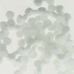 HC06-00/03000  Opaque white - 30 beads