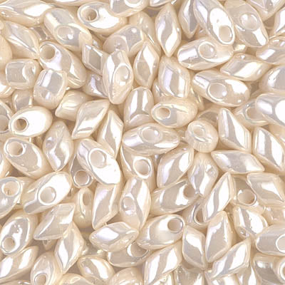 LMA4-592  Antique ivory pearl ceylon - 10g